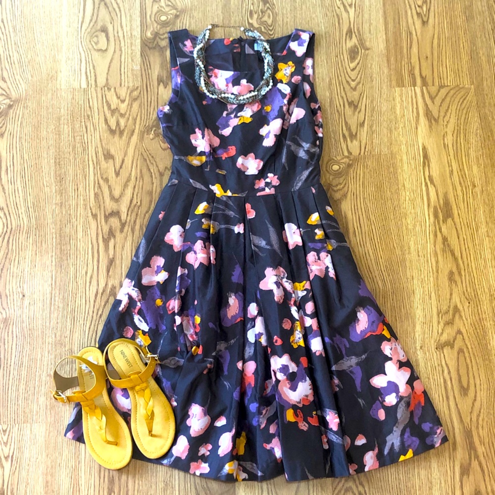H&M Dress - Size 8 (fits a 4/6)